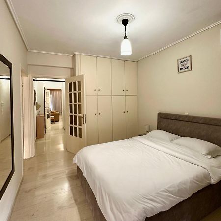 Mamour Apartment In Athens Ngoại thất bức ảnh