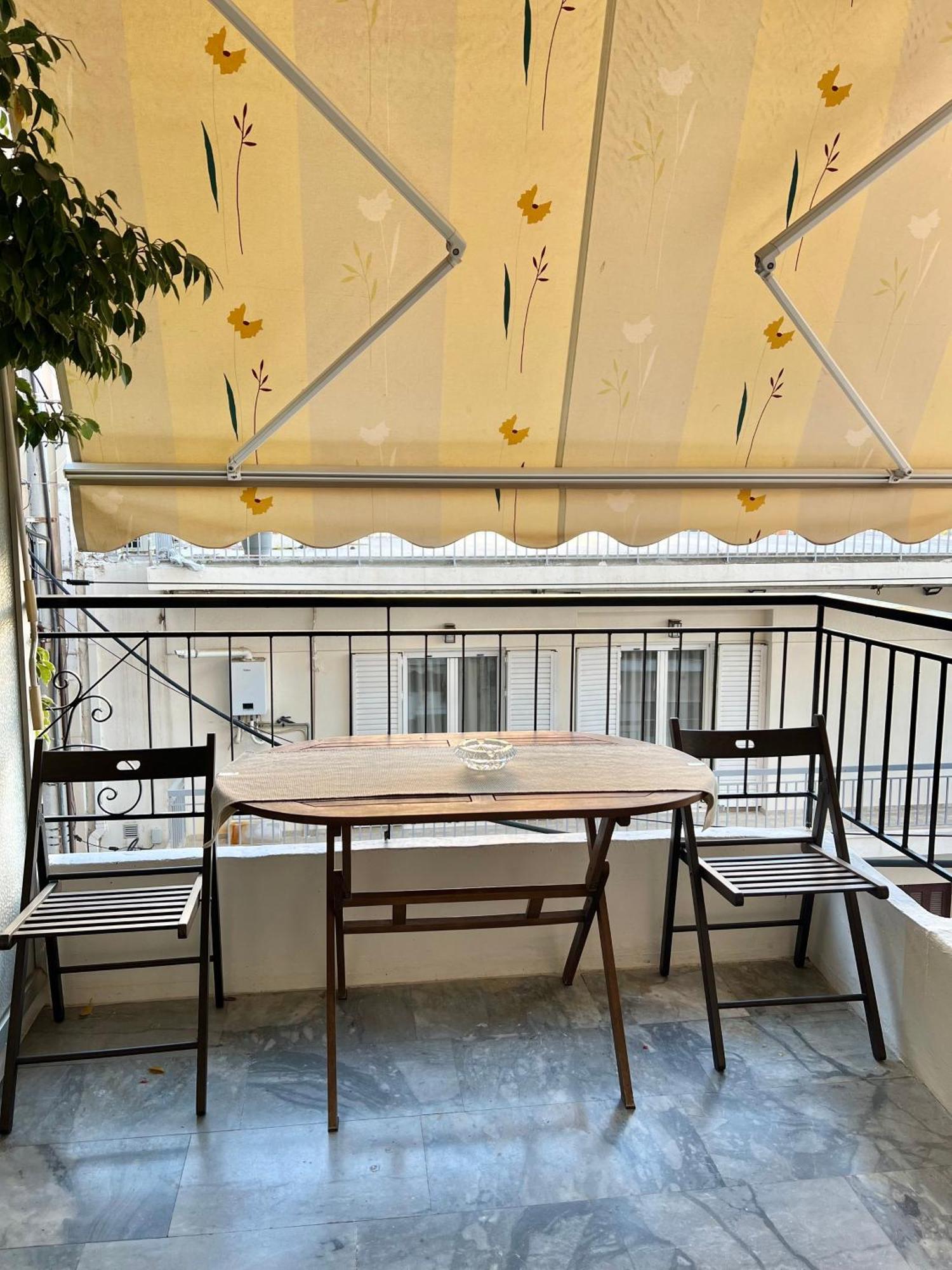 Mamour Apartment In Athens Ngoại thất bức ảnh